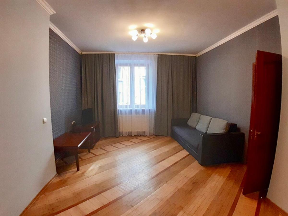 לבוב Apartment Hnatuka Center מראה חיצוני תמונה