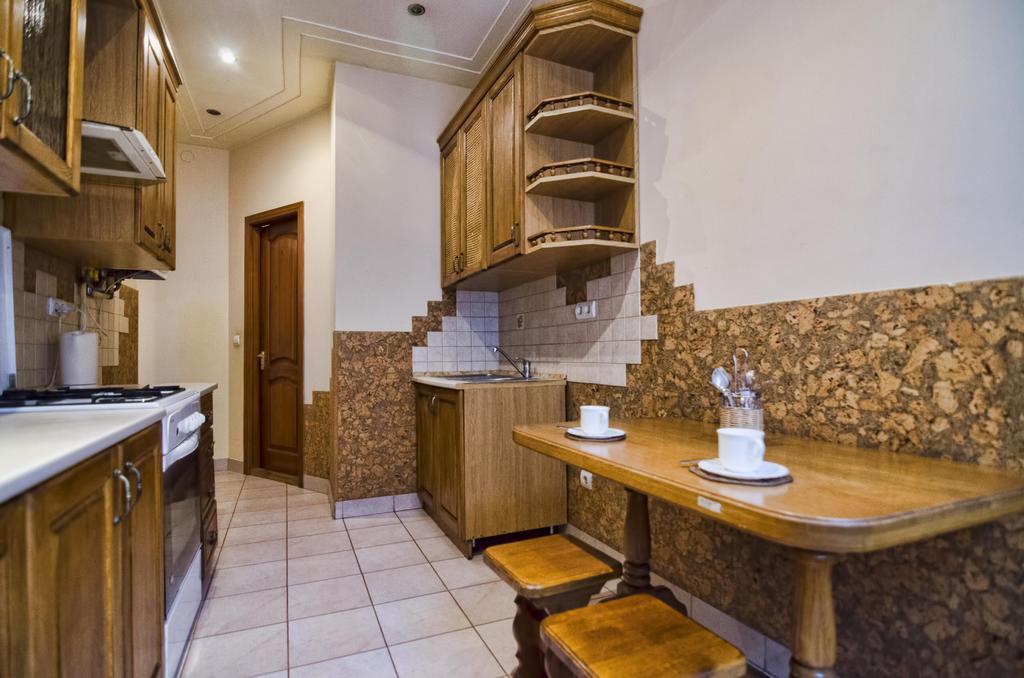לבוב Apartment Hnatuka Center מראה חיצוני תמונה